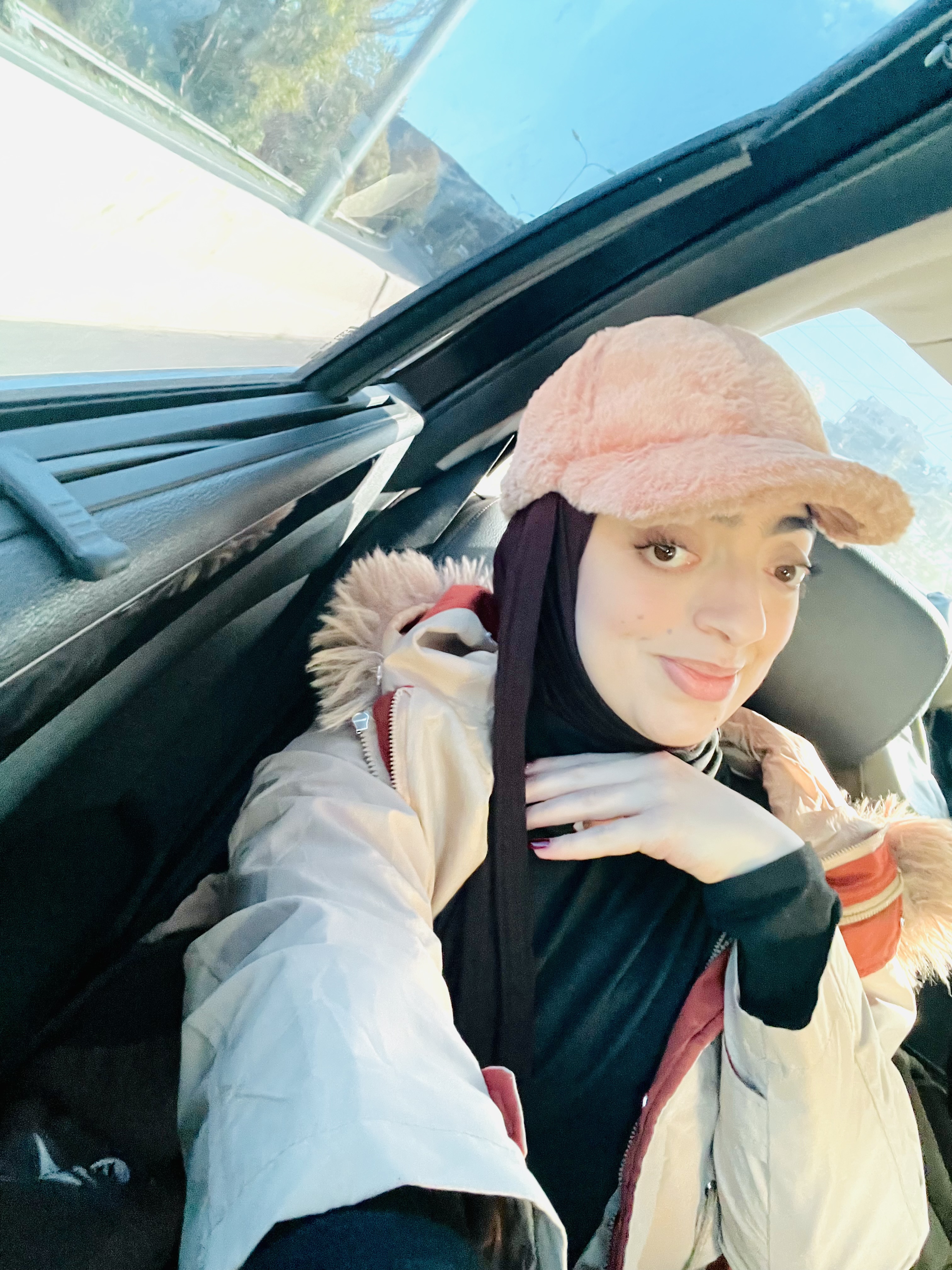 عائشة خالد السراج